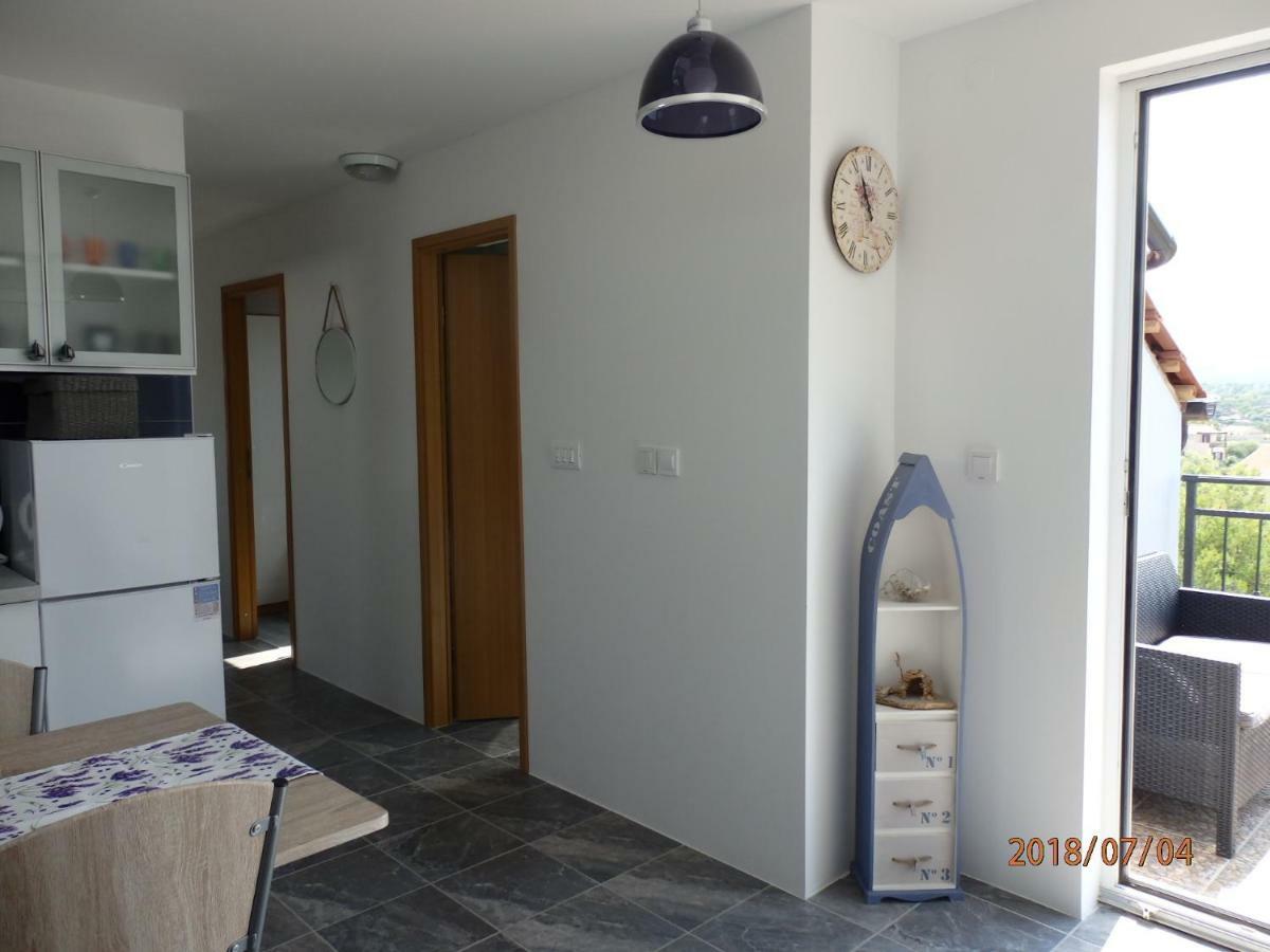 Apartman M&M Milna  Zewnętrze zdjęcie