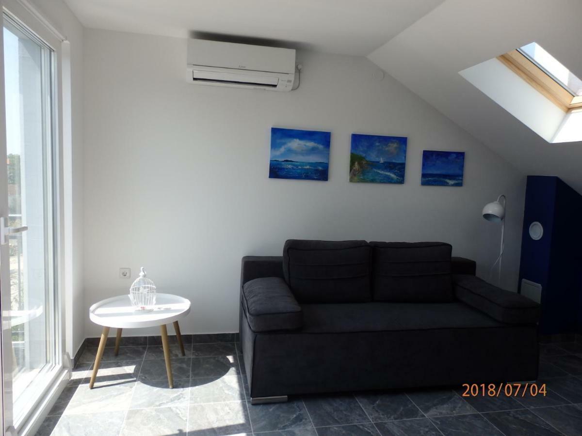 Apartman M&M Milna  Zewnętrze zdjęcie