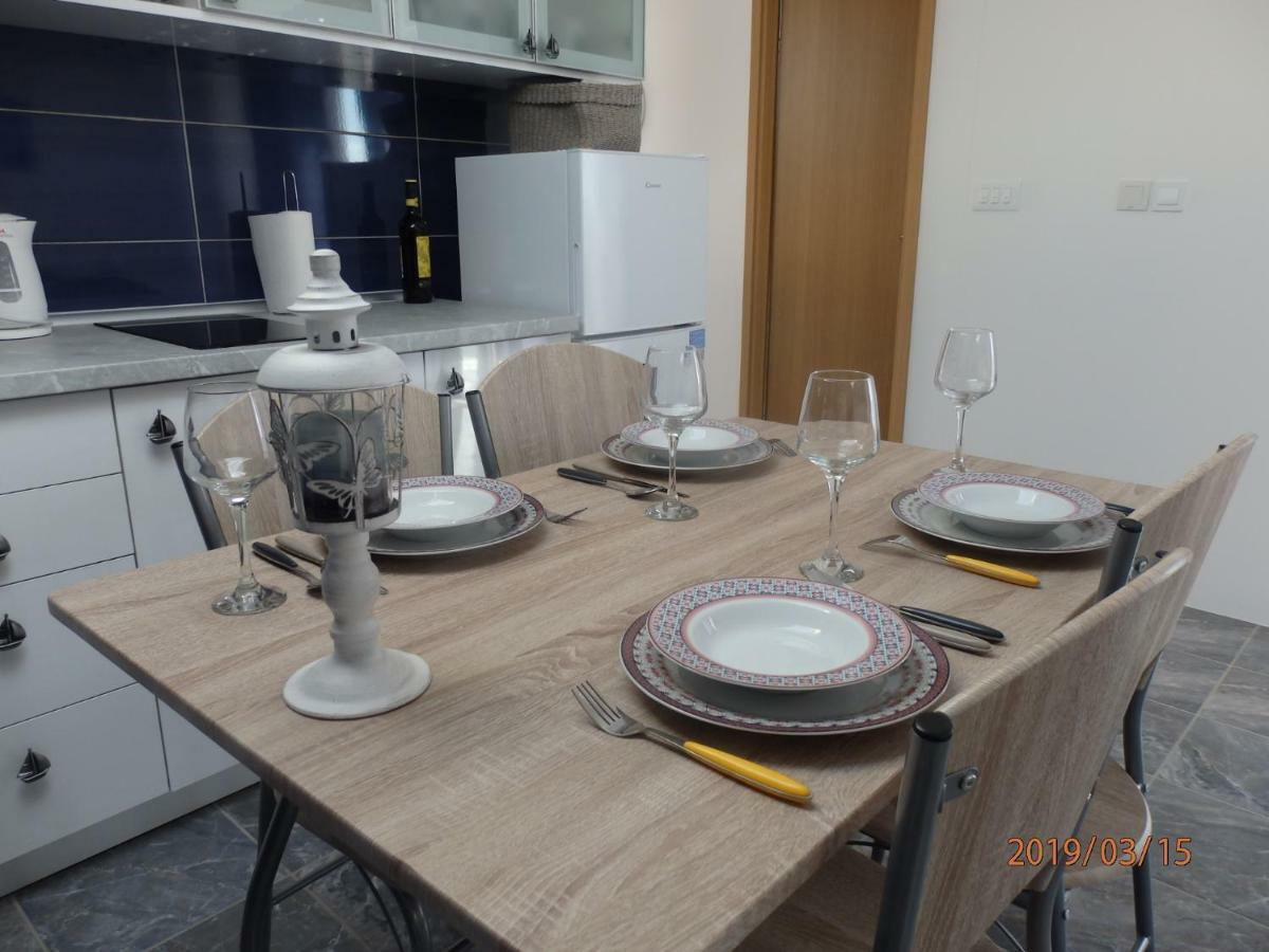 Apartman M&M Milna  Zewnętrze zdjęcie